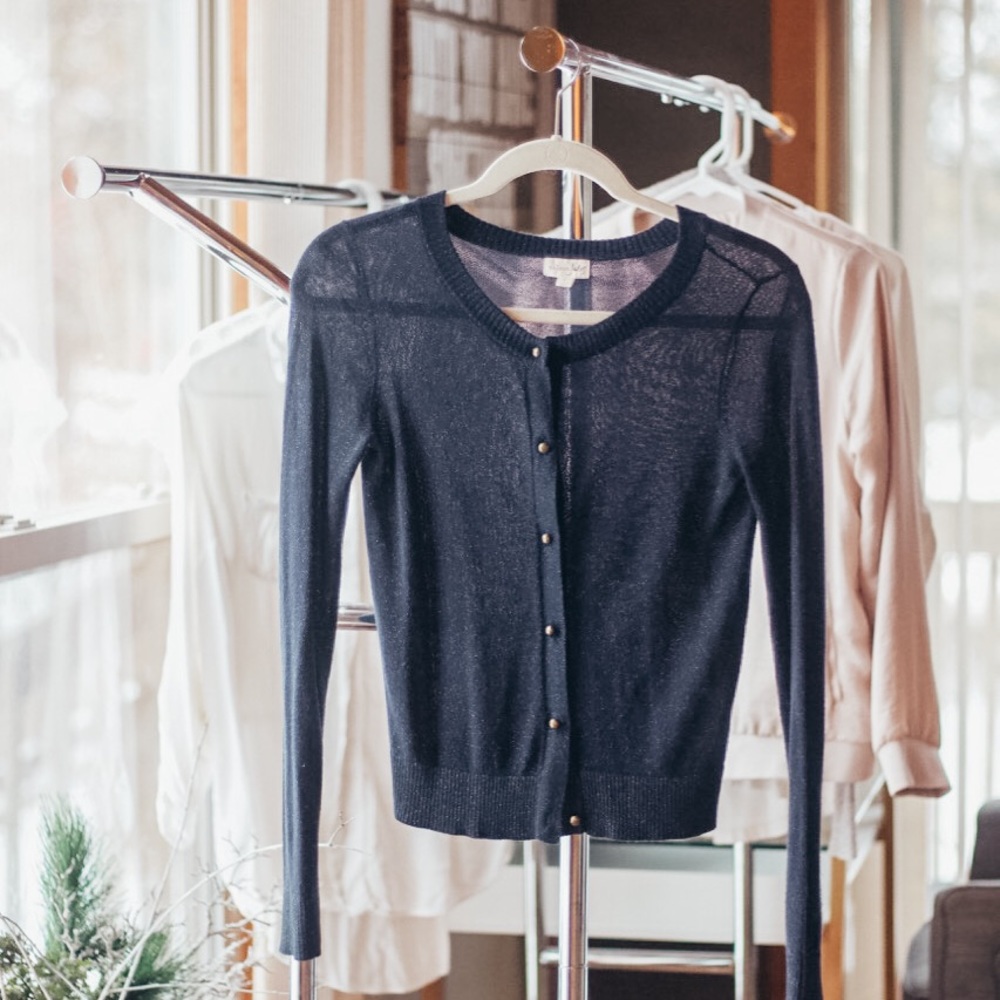 Shimmer navy cardigan w. cute brass buttons